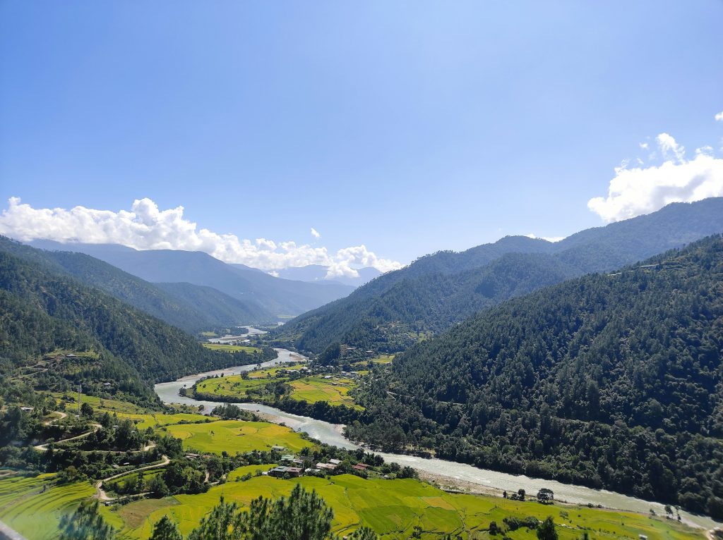 The Mo Chhu river flowing through Punakha valley